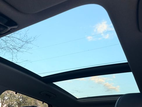 Used 2021 Hyundai Santa Fe Limited image 12