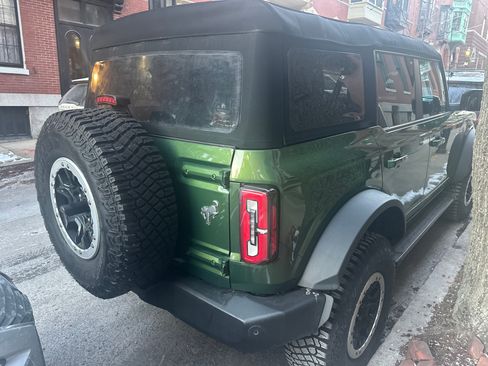 Used 2023 Ford Bronco Outer Banks w/ Sasquatch Package image 9