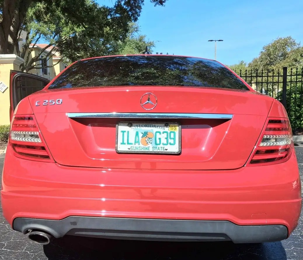 Used 2012 Mercedes-Benz C 250 Sedan image 6