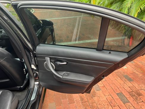 Used 2011 BMW M3 Sedan image 17