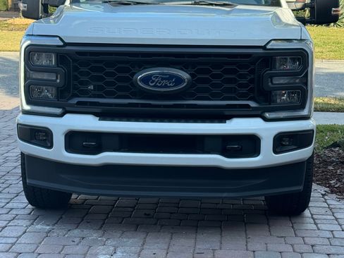 Used 2024 Ford F250 Lariat w/ Sport Appearance Package image 6