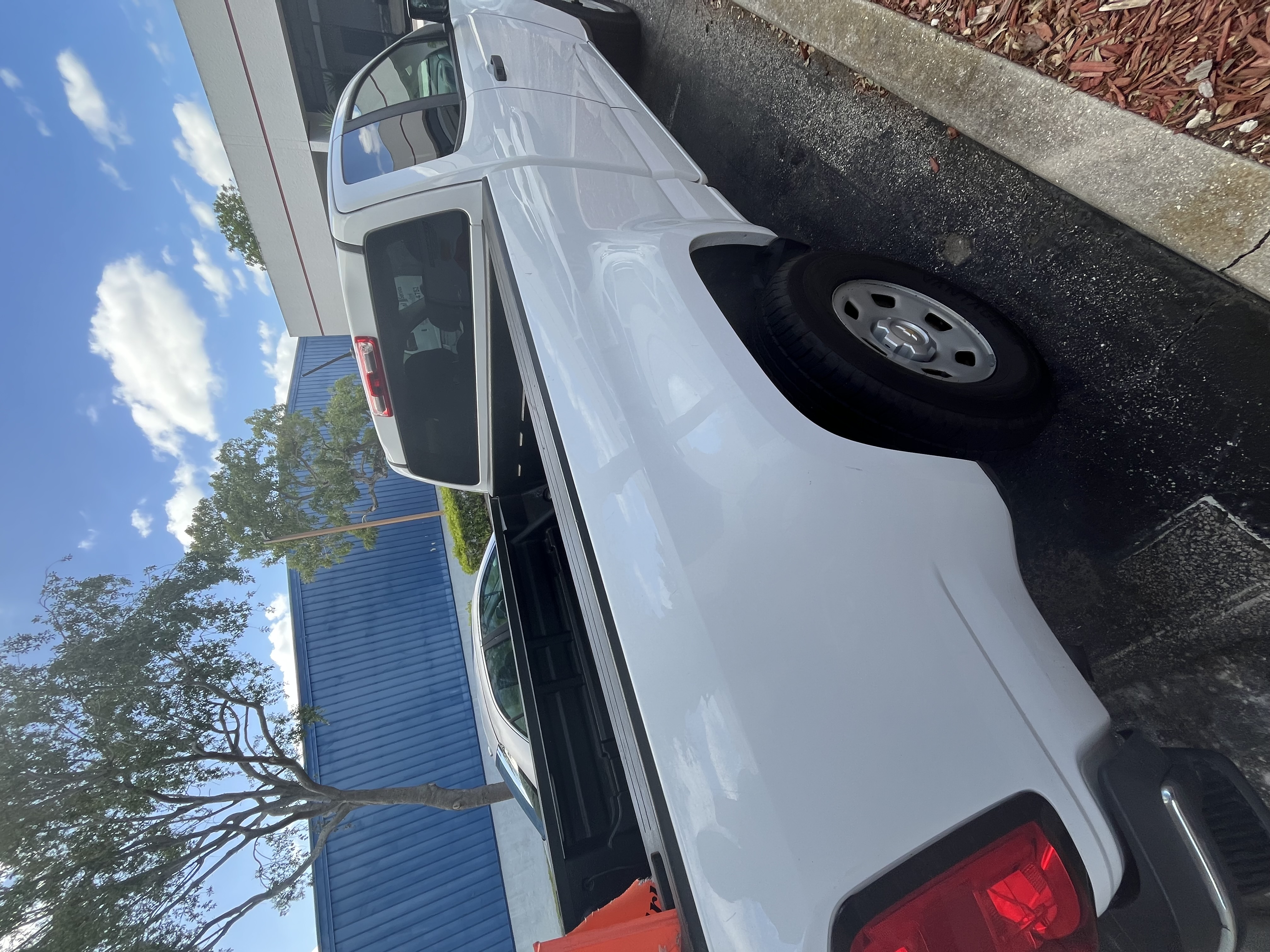 Used 2017 Chevrolet Colorado W/T RWD image 2