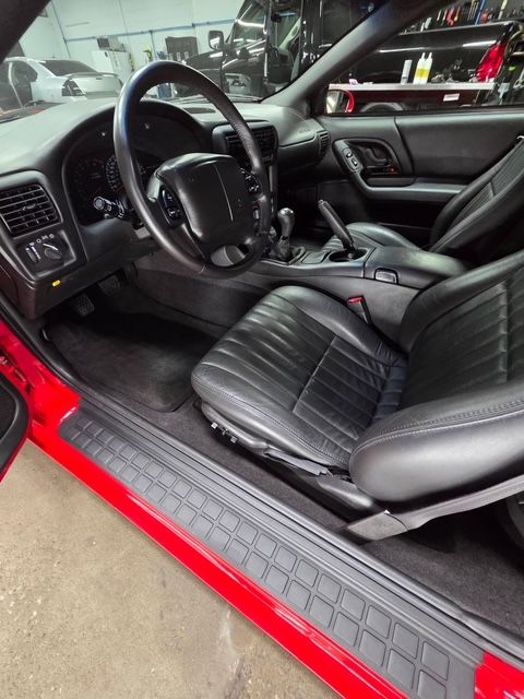 Used 2002 Chevrolet Camaro Z28 w/ SS Performance/Appearance Pkg RWD image 14