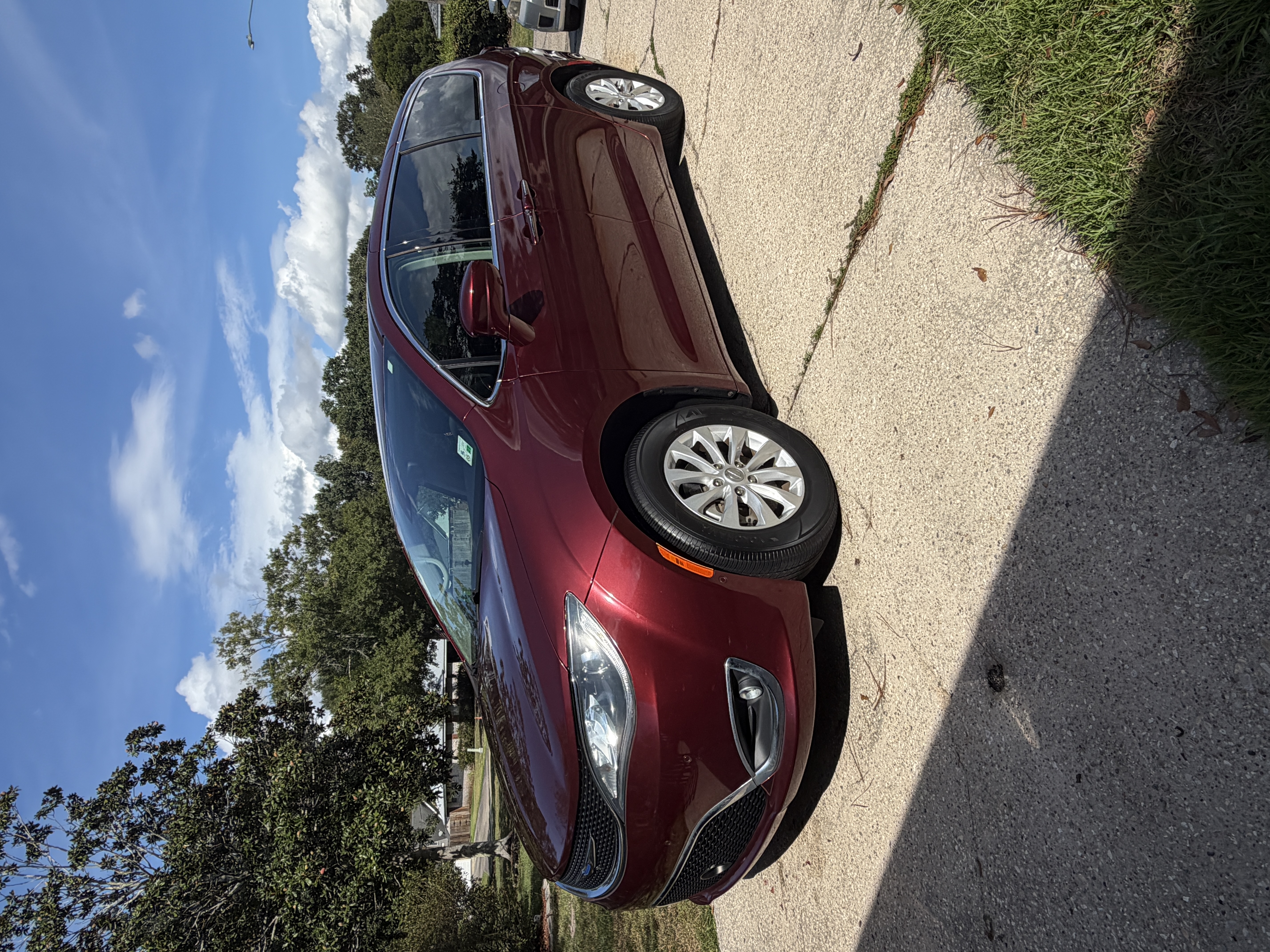 Used 2019 Chrysler Pacifica Touring Plus w/ Advanced Safetytec Group FWD image 22
