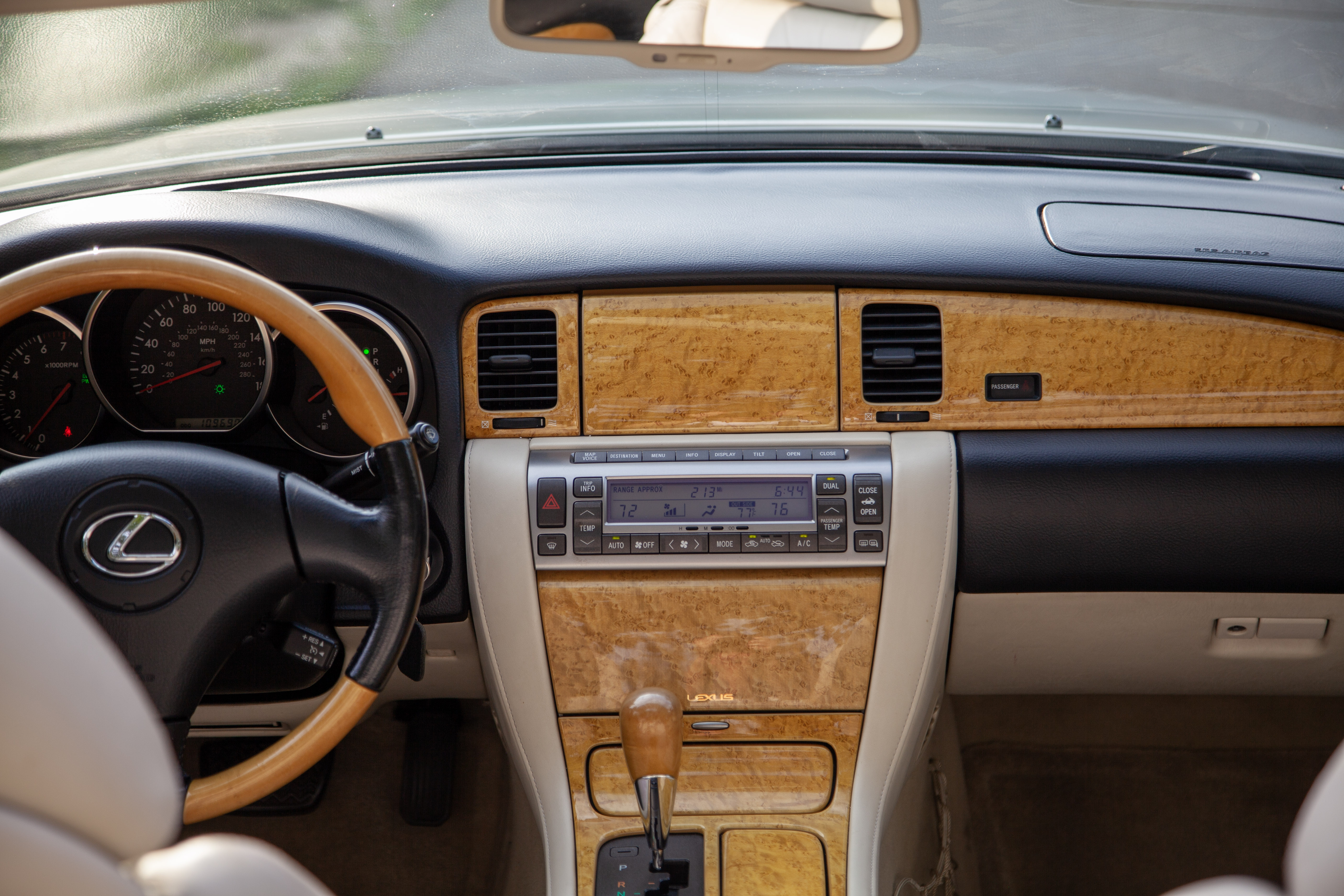 Used 2005 Lexus SC 430 Convertible RWD image 13