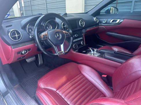 Used 2014 Mercedes-Benz SL 550 image 11
