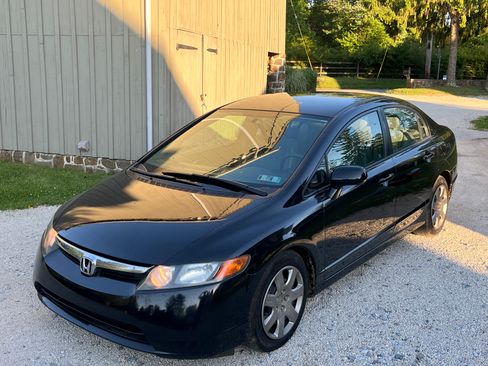 Used 2007 Honda Civic LX image 1