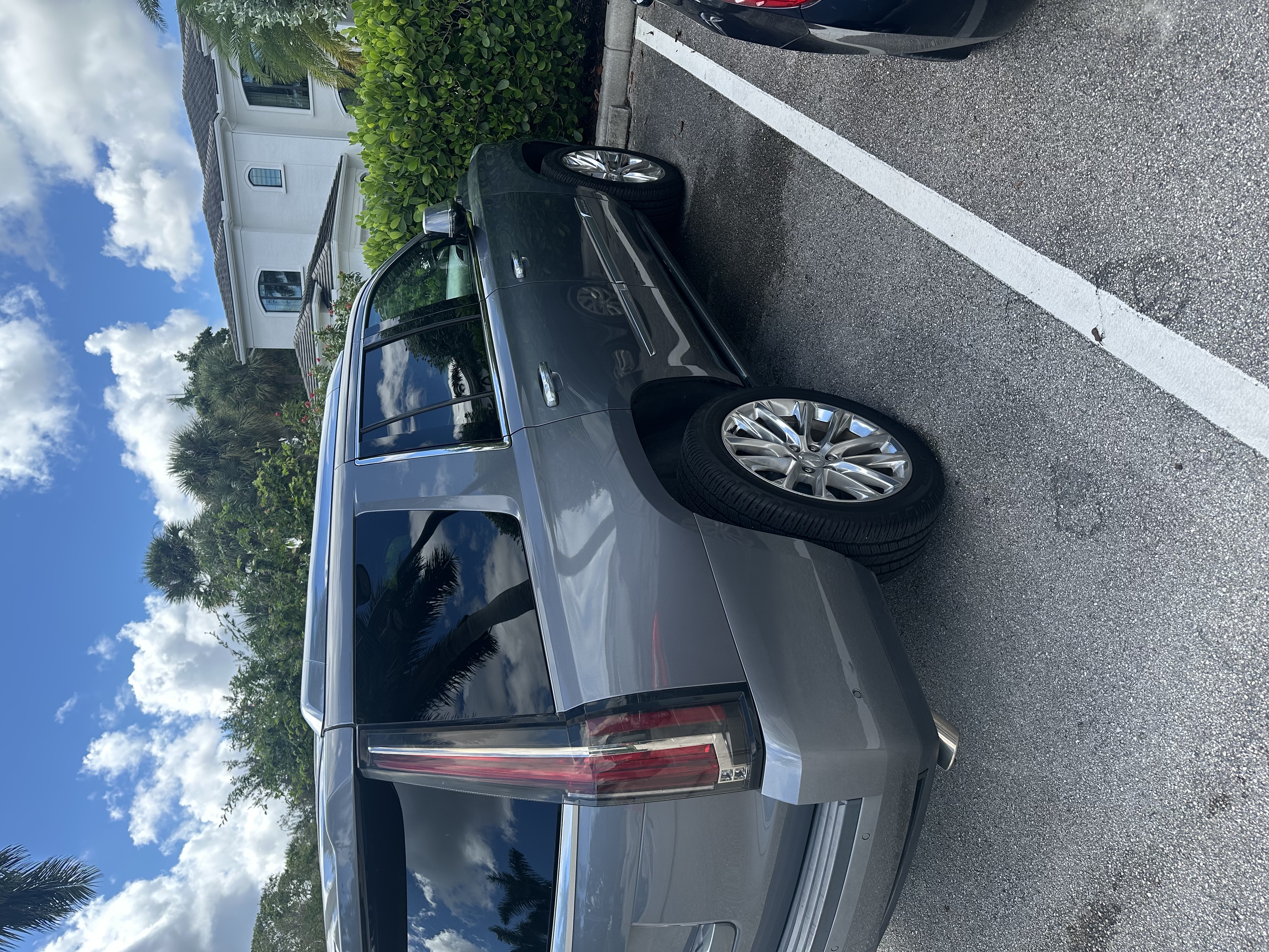 Used 2019 Cadillac Escalade Premium Luxury AWD/4WD image 20