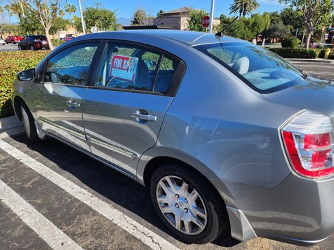 Used 2010 Nissan Sentra 2.0 S image 5