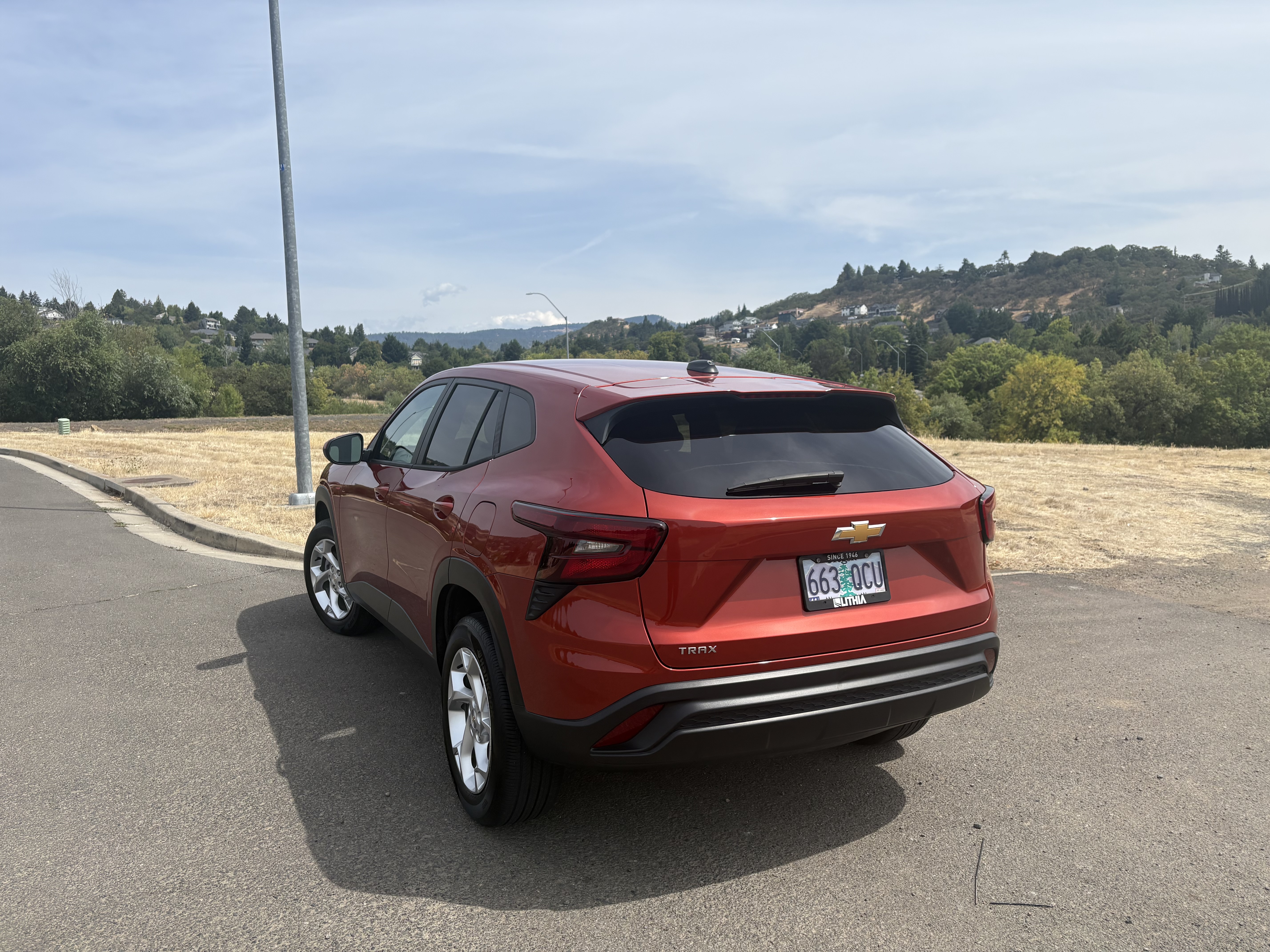 Used 2024 Chevrolet Trax LS w/ LS Convenience Package FWD image 14