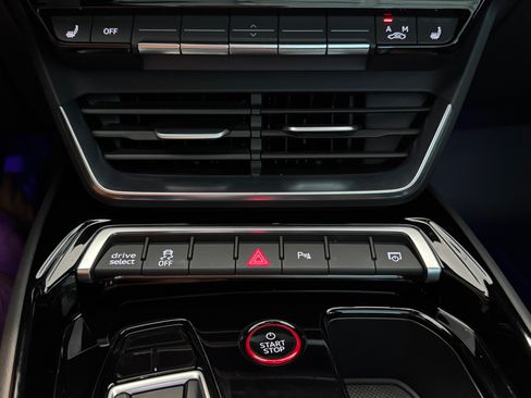 Used 2023 Audi e-tron GT Premium Plus w/ Executive Package AWD/4WD image 9