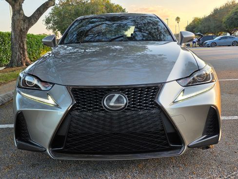 Used 2017 Lexus IS 200t F Sport image 2