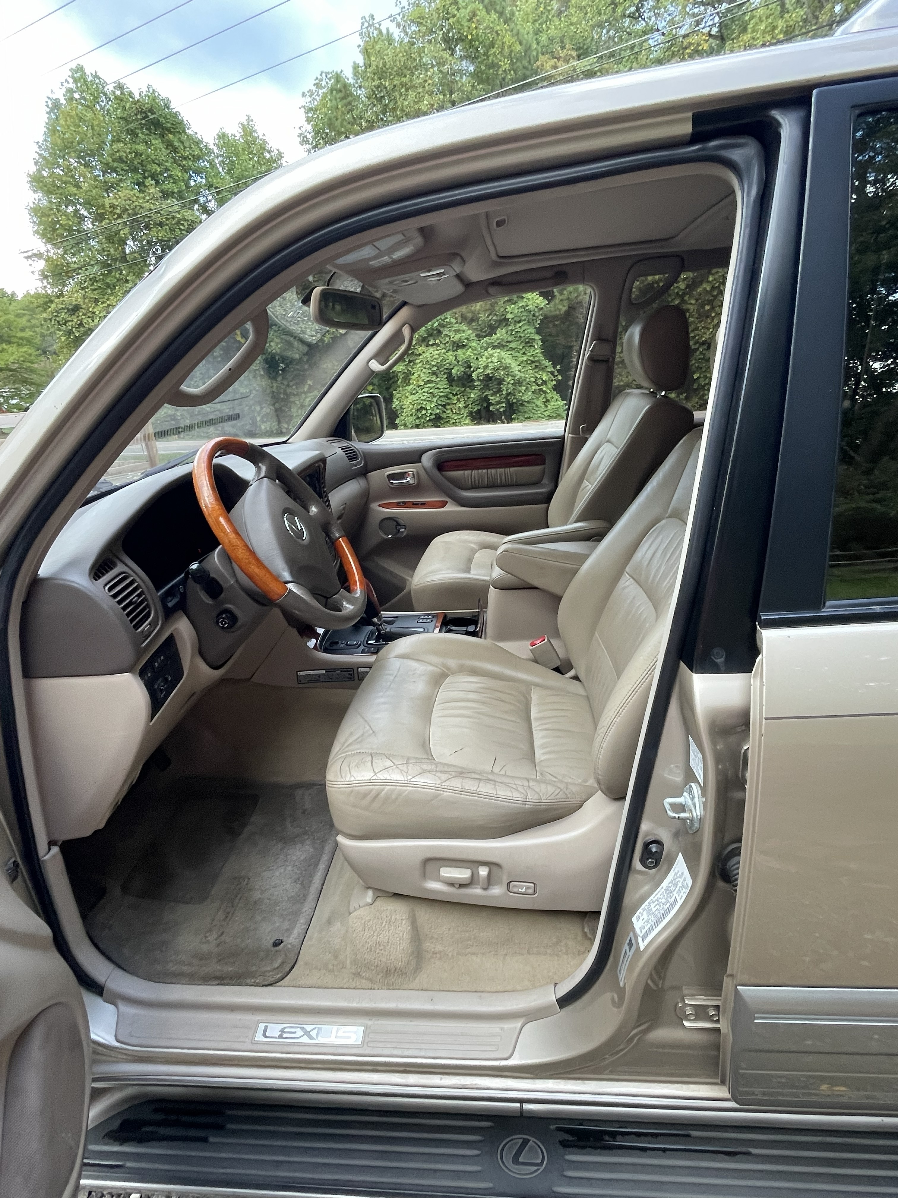 Used 2001 Lexus LX 470 4WD image 13