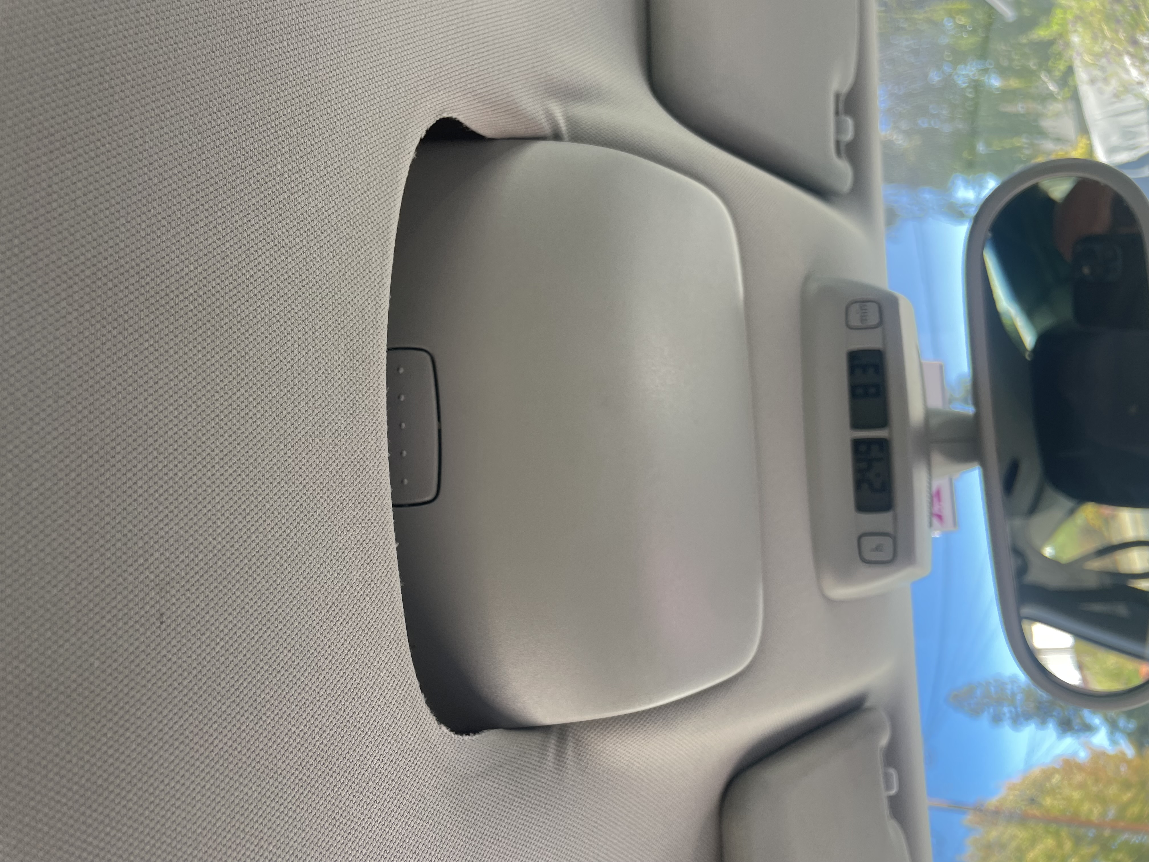 Used 2009 Volkswagen Beetle S FWD image 13