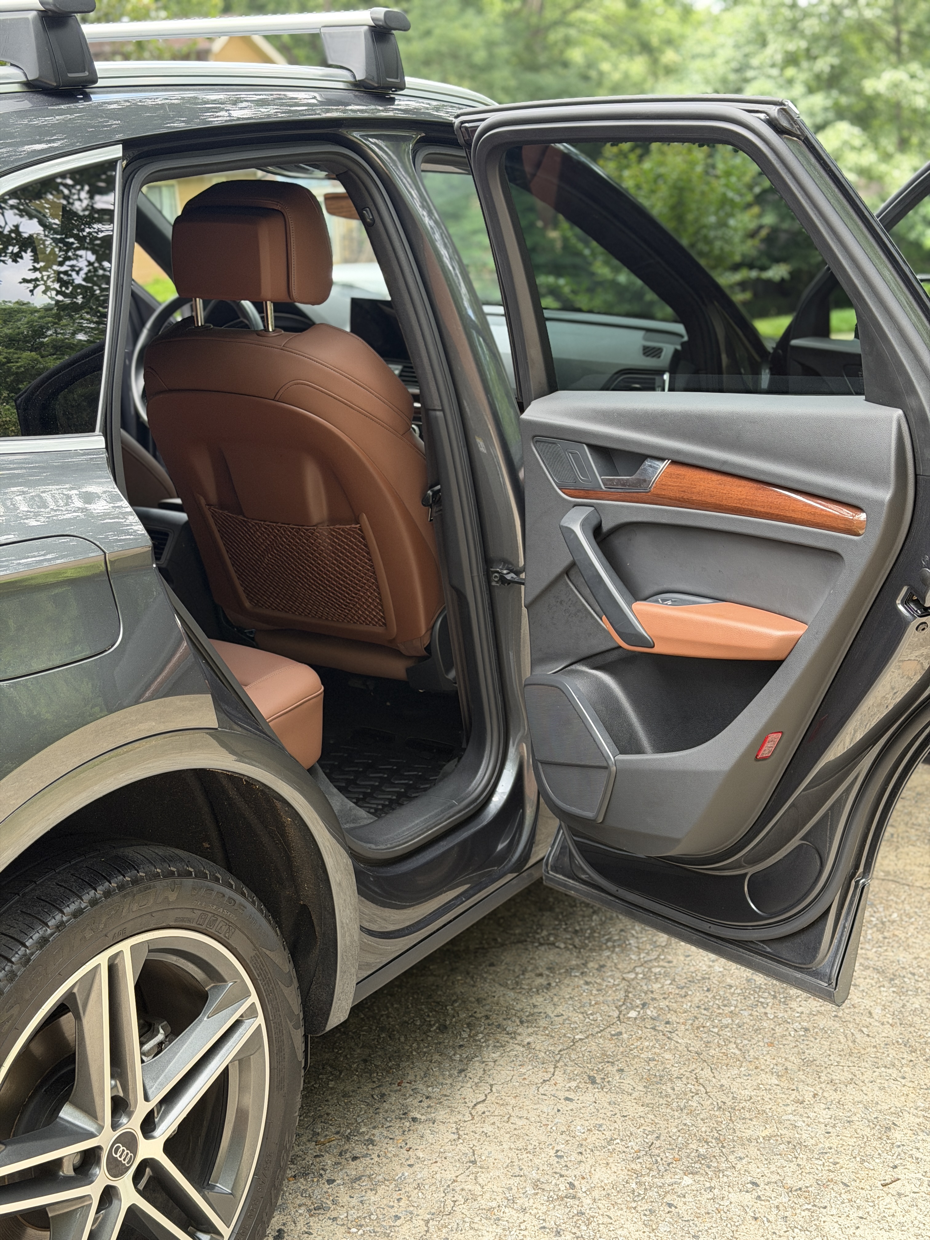Used 2022 Audi Q5 e Premium AWD/4WD image 13