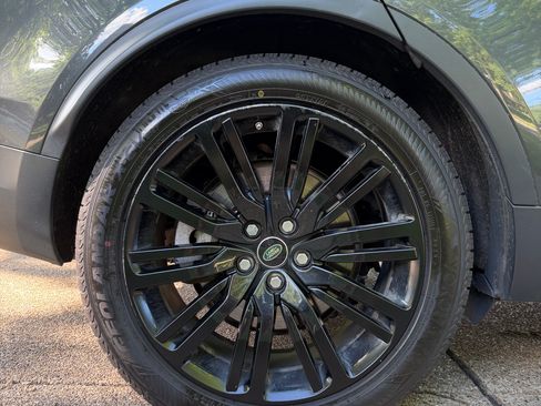 Used 2019 Land Rover Discovery HSE AWD/4WD image 10