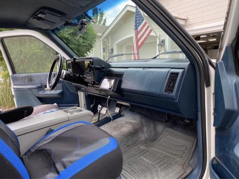 Used 1994 Chevrolet Blazer 4WD image 16