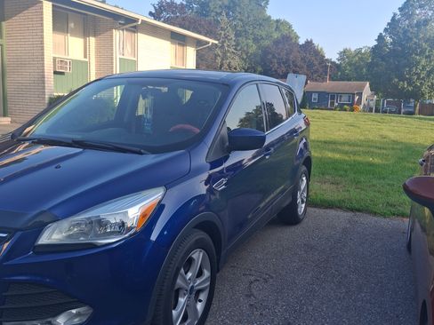 Used 2014 Ford Escape SE FWD image 1