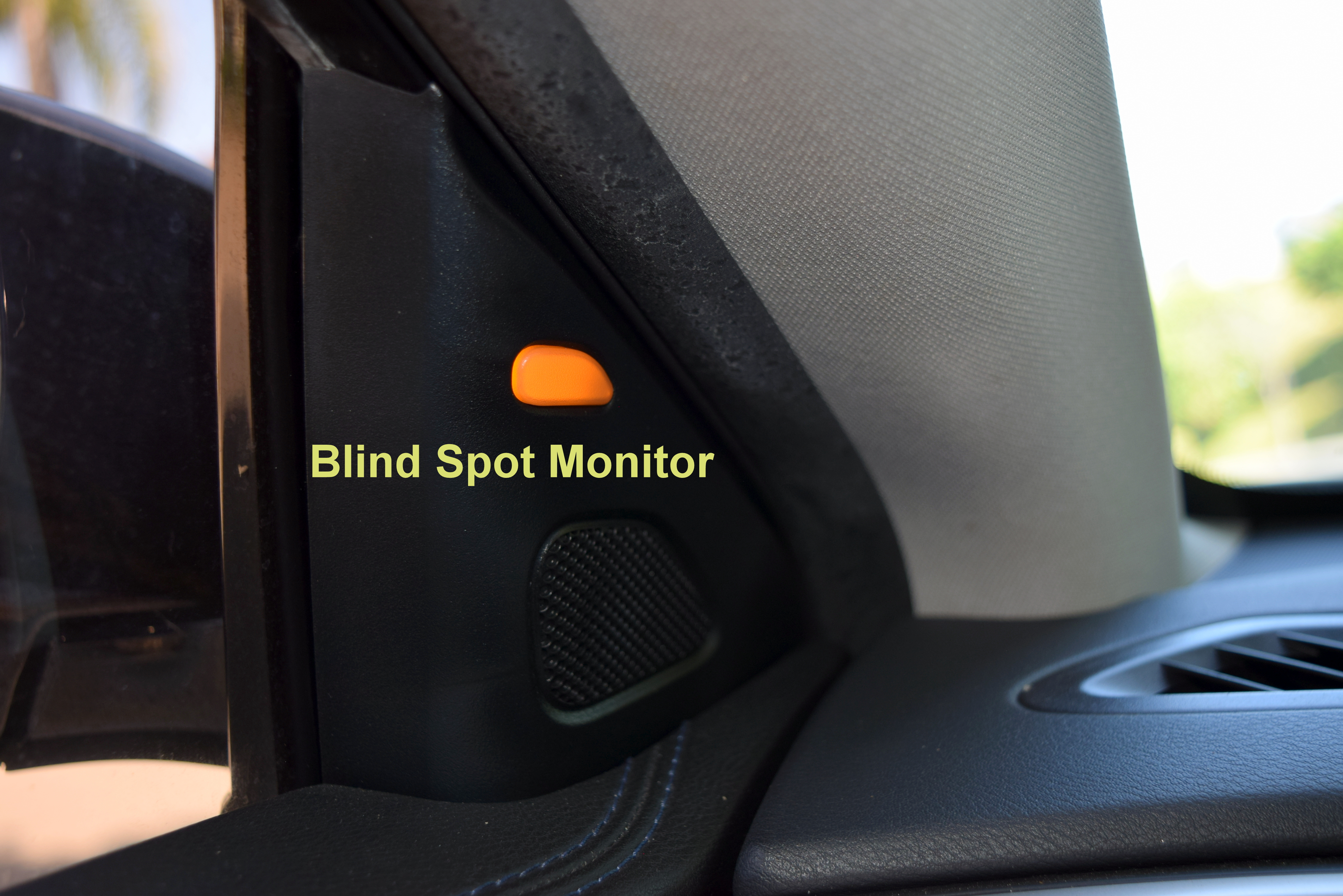 Used 2016 Nissan Maxima SR w/ Interior Lighting Package FWD image 15