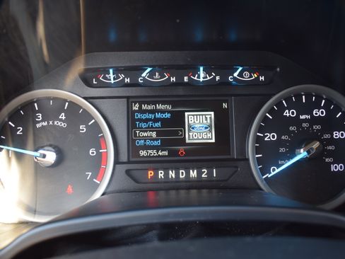 Used 2020 Ford F250 XLT w/ FX4 Off-Road Package image 18