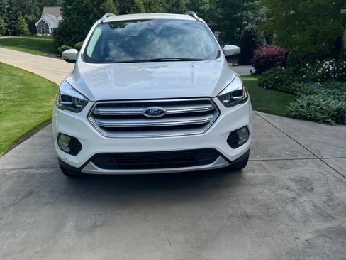 Used 2019 Ford Escape Titanium AWD/4WD image 1