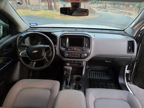 Used 2019 Chevrolet Colorado W/T w/ WT Convenience Package image 12