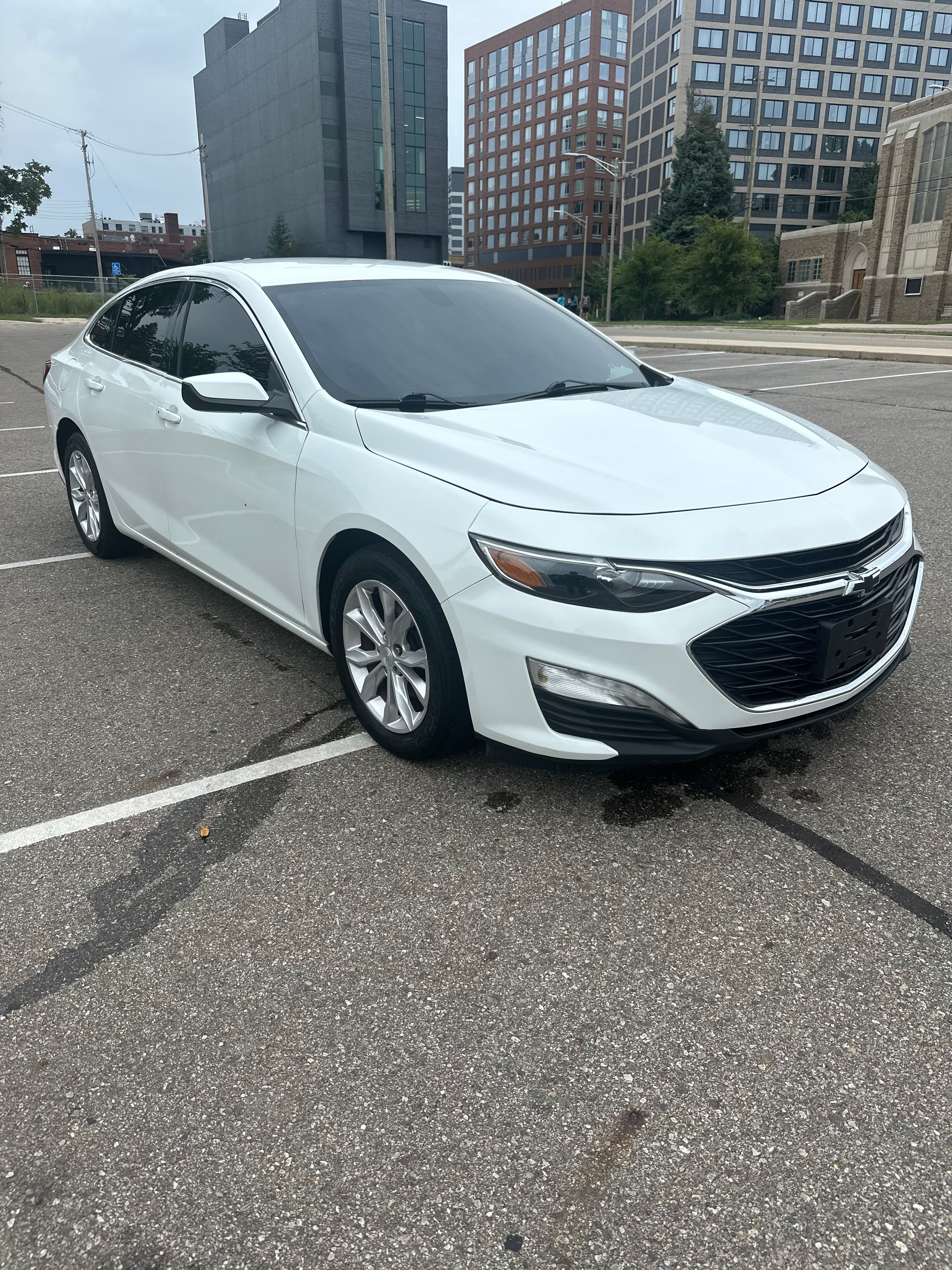 Used 2020 Chevrolet Malibu LT FWD image 5