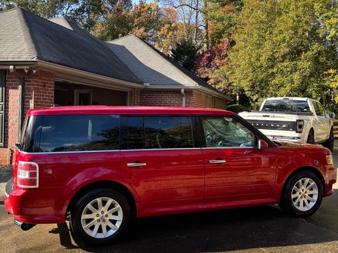 Used 2011 Ford Flex SEL w/ Rapid Spec Order Code image 5