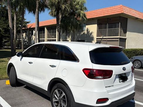 Used 2020 Kia Sorento LX image 21
