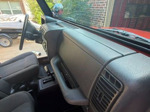 Used 2006 Jeep Wrangler Unlimited AWD/4WD image 8