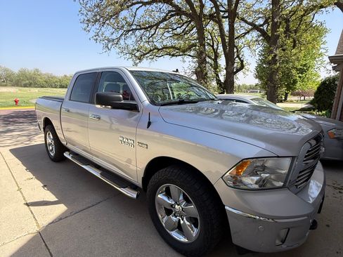 Used 2017 RAM 1500 Big Horn AWD/4WD image 5