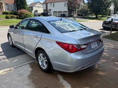 Used 2013 Hyundai Sonata GLS w/ Popular Equipment Pkg FWD image 9
