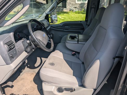 Used 2005 Ford F250 XLT image 14