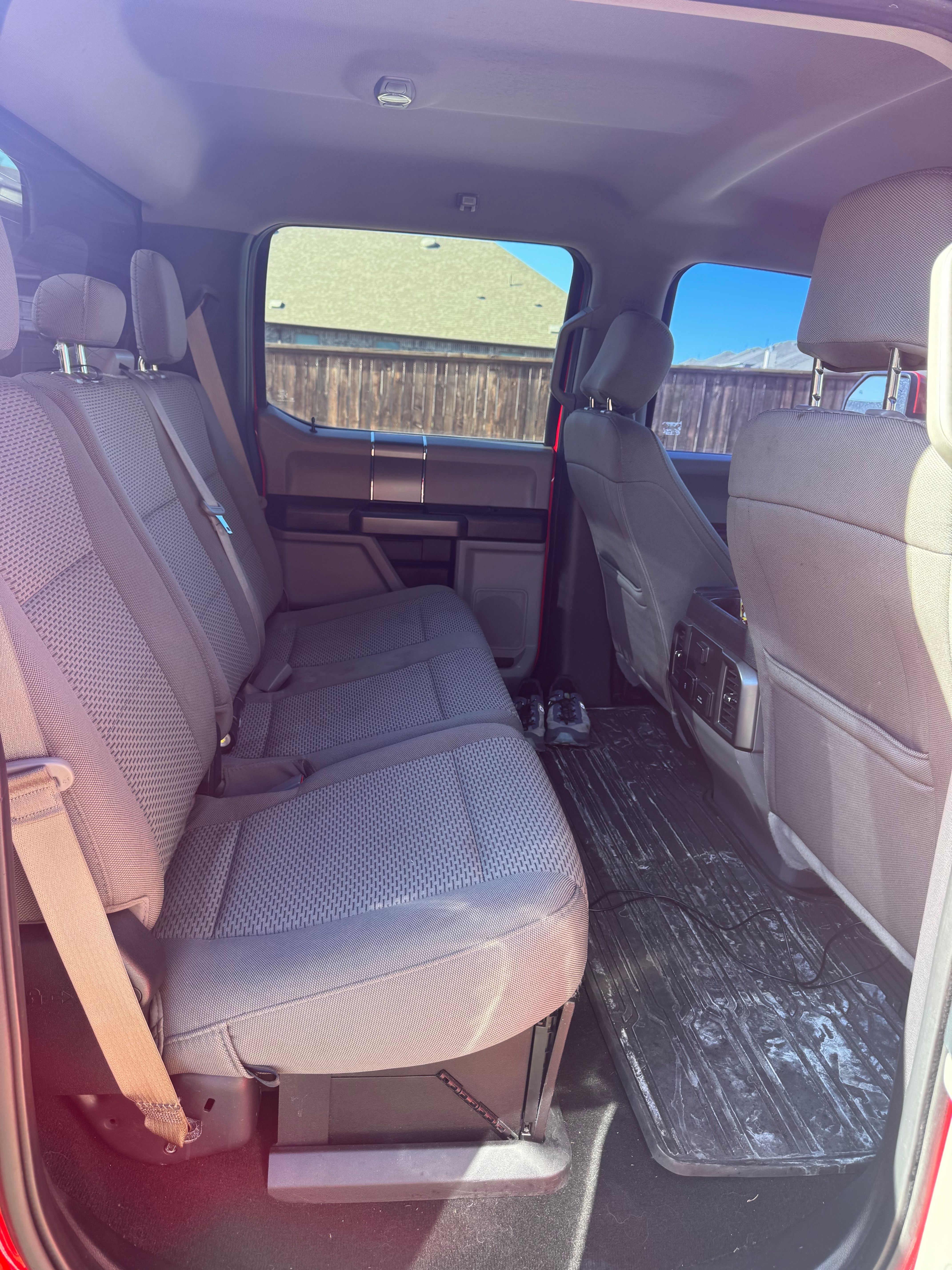Used 2019 Ford F250 XLT w/ XLT Premium Package AWD/4WD image 15