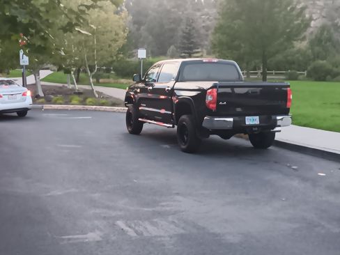 Used 2016 Toyota Tundra Limited image 11