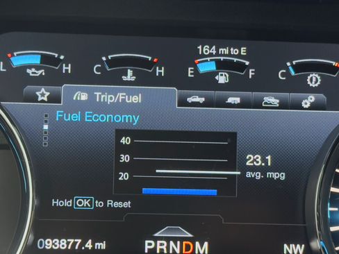 Used 2018 Ford F150 Platinum w/ Equipment Group 701A Luxury image 17