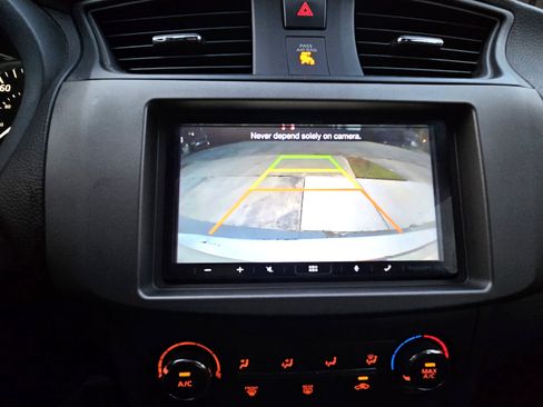 Used 2019 Nissan Sentra S FWD image 14