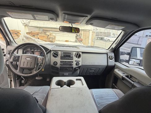 Used 2015 Ford F250 XLT w/ XLT Value Package image 14