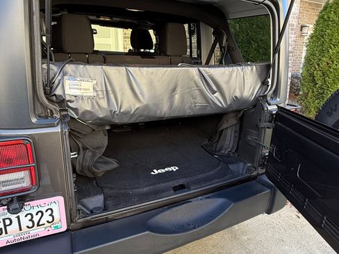 Used 2014 Jeep Wrangler Unlimited Sport w/ Quick Order Package 24S image 11