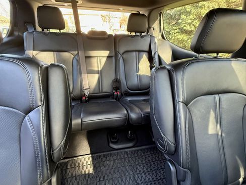 Used 2024 Jeep Wagoneer Series II w/ Convenience Group I image 20