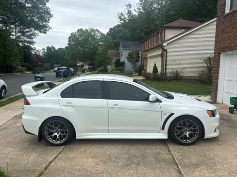 Used 2011 Mitsubishi Lancer Evolution GSR AWD/4WD image 2