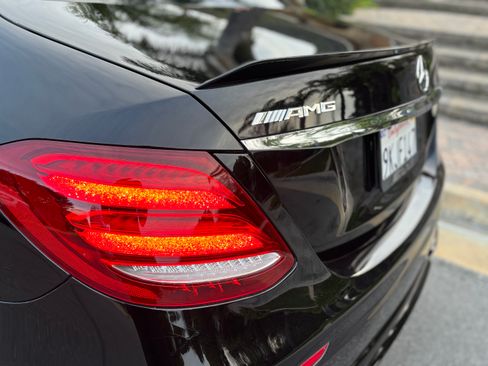 Used 2018 Mercedes-Benz E 63 AMG S image 8