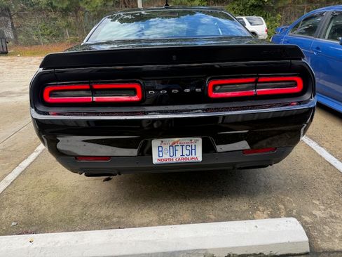 Used 2023 Dodge Challenger SRT Hellcat image 2