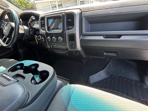 Used 2018 RAM 2500 Tradesman w/ Chrome Appearance Group AWD/4WD image 4