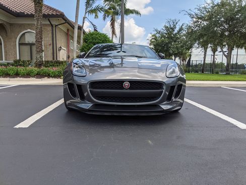 Used 2016 Jaguar F-TYPE Coupe RWD image 8