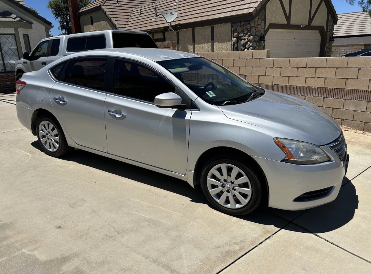 Used 2014 Nissan Sentra SV FWD image 18