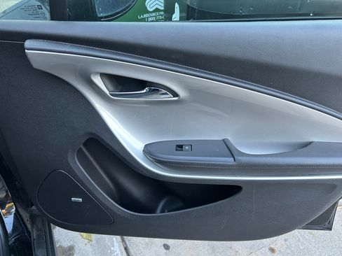 Used 2013 Chevrolet Volt Premium w/ Premium Trim Package image 9