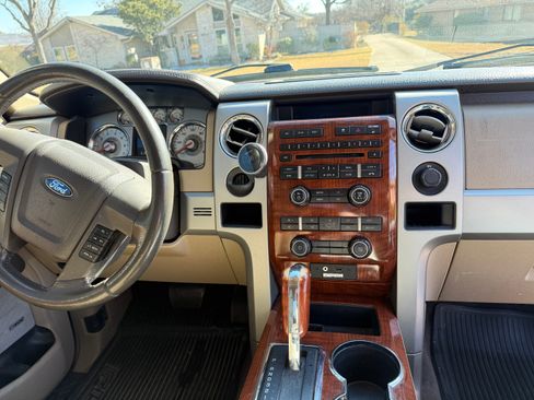 Used 2009 Ford F150 Lariat image 10