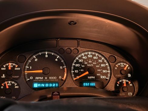 Used 2001 Chevrolet S10 Pickup 2WD Regular Cab image 9