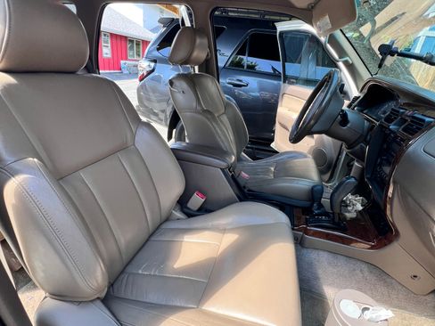 Used 2000 Toyota 4Runner Limited AWD/4WD image 15